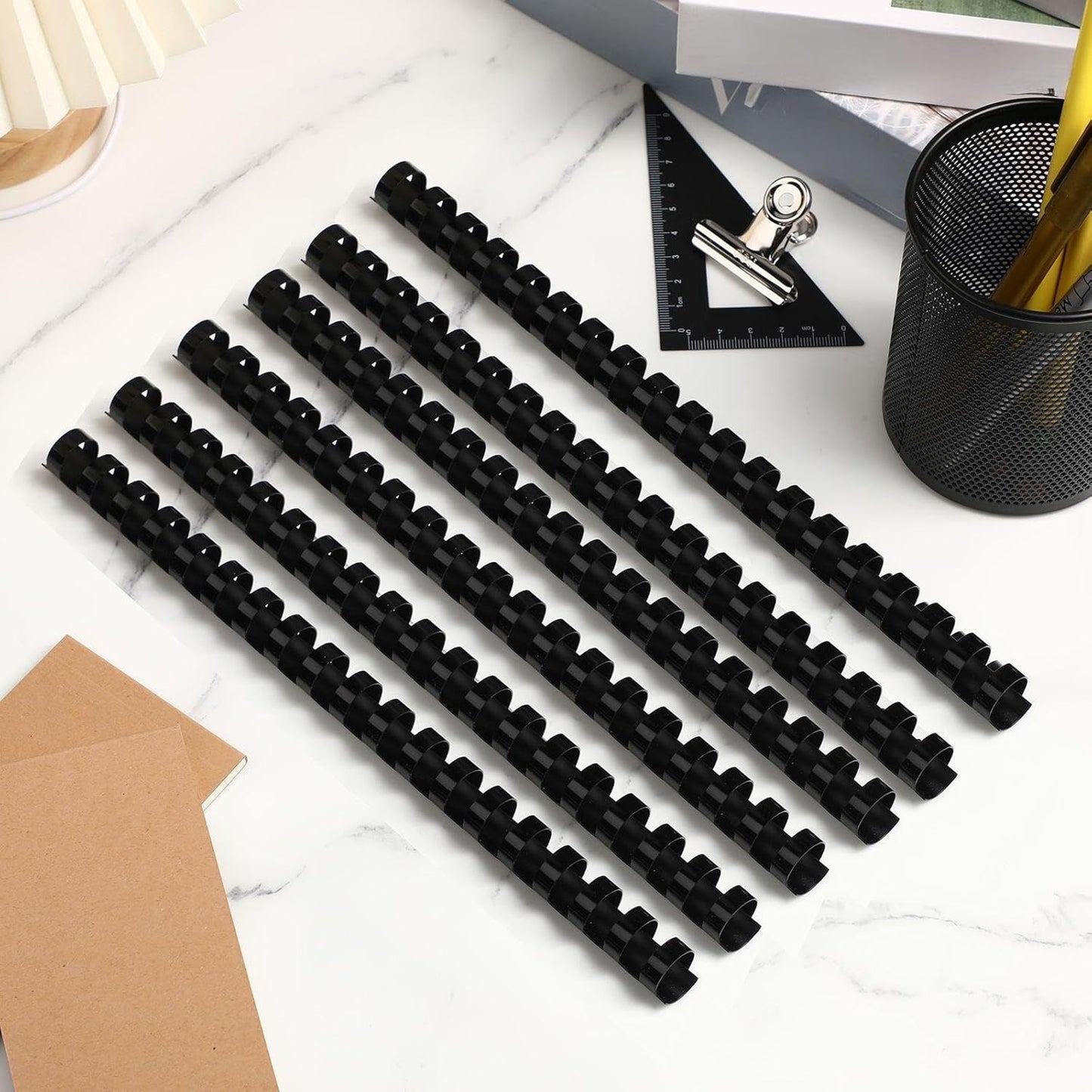 Yunsailing 150 Pack Plastic Binding Combs Plastic Binder Comb Ring 19 Ring Binding Spines Letter Size Spiral coils for Notebook Calendar(5/8 in,Black)