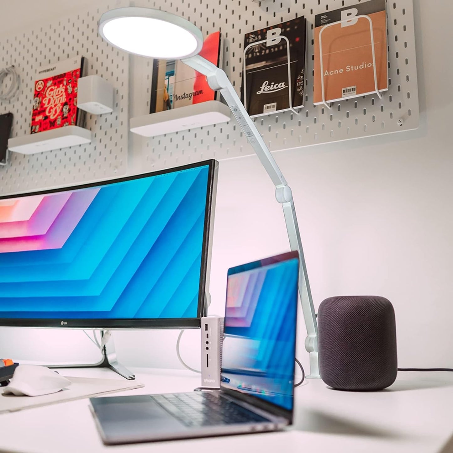 LUME CUBE Edge 2.0 LED Desk Lamp | Dimmable Home Office Desk Light with USB Charging Port & Strong Swing Arm | Adjustable Color Temperature and Brightness | Circle Webcam Light - White