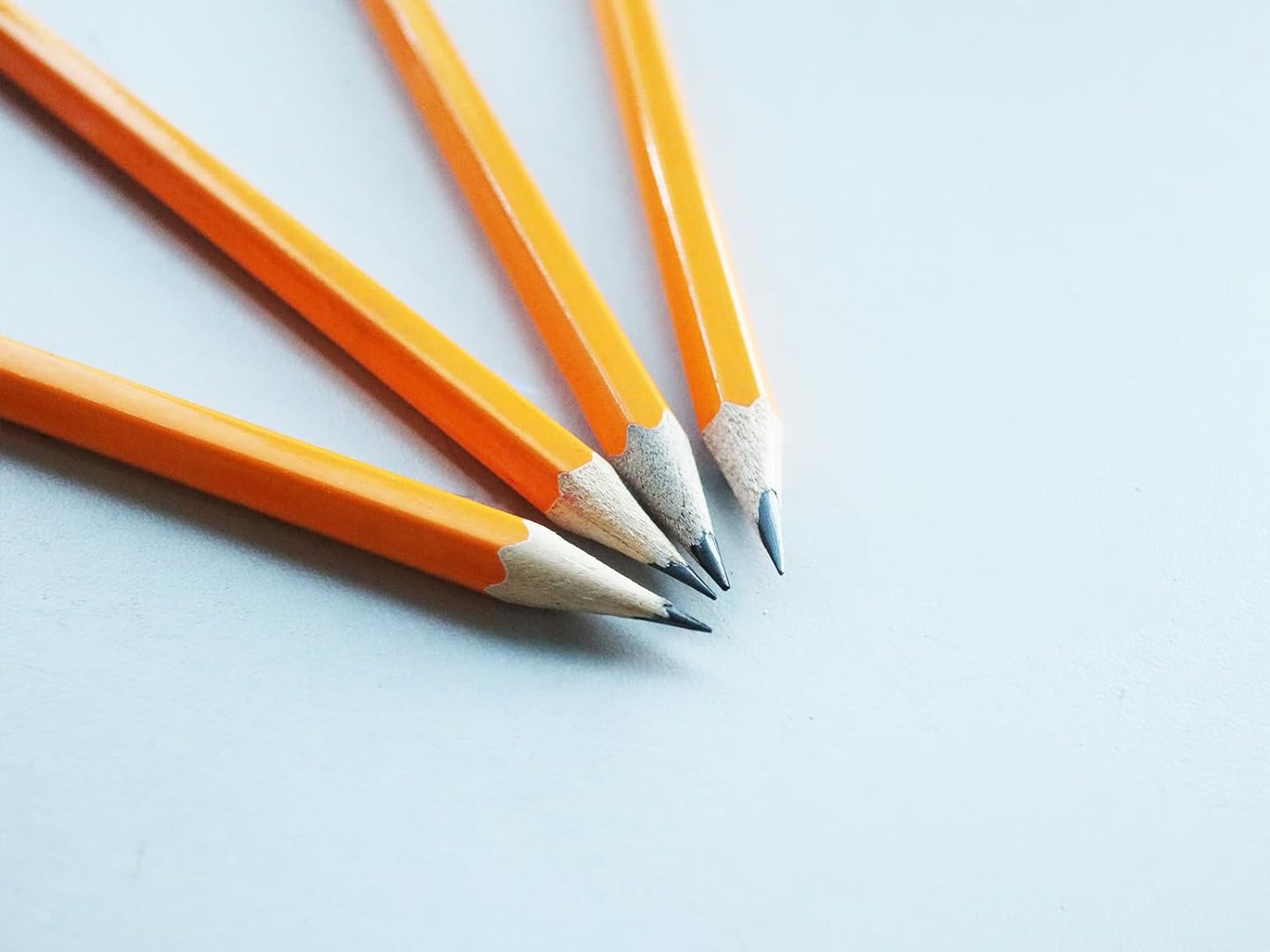 S & E TEACHER'S EDITION Woodcased #2 Pencils, Pre-sharpened, Yellow Pencils with Erasers #2 HB Lead Bulk Box No. 2, Back to school, 600 Count