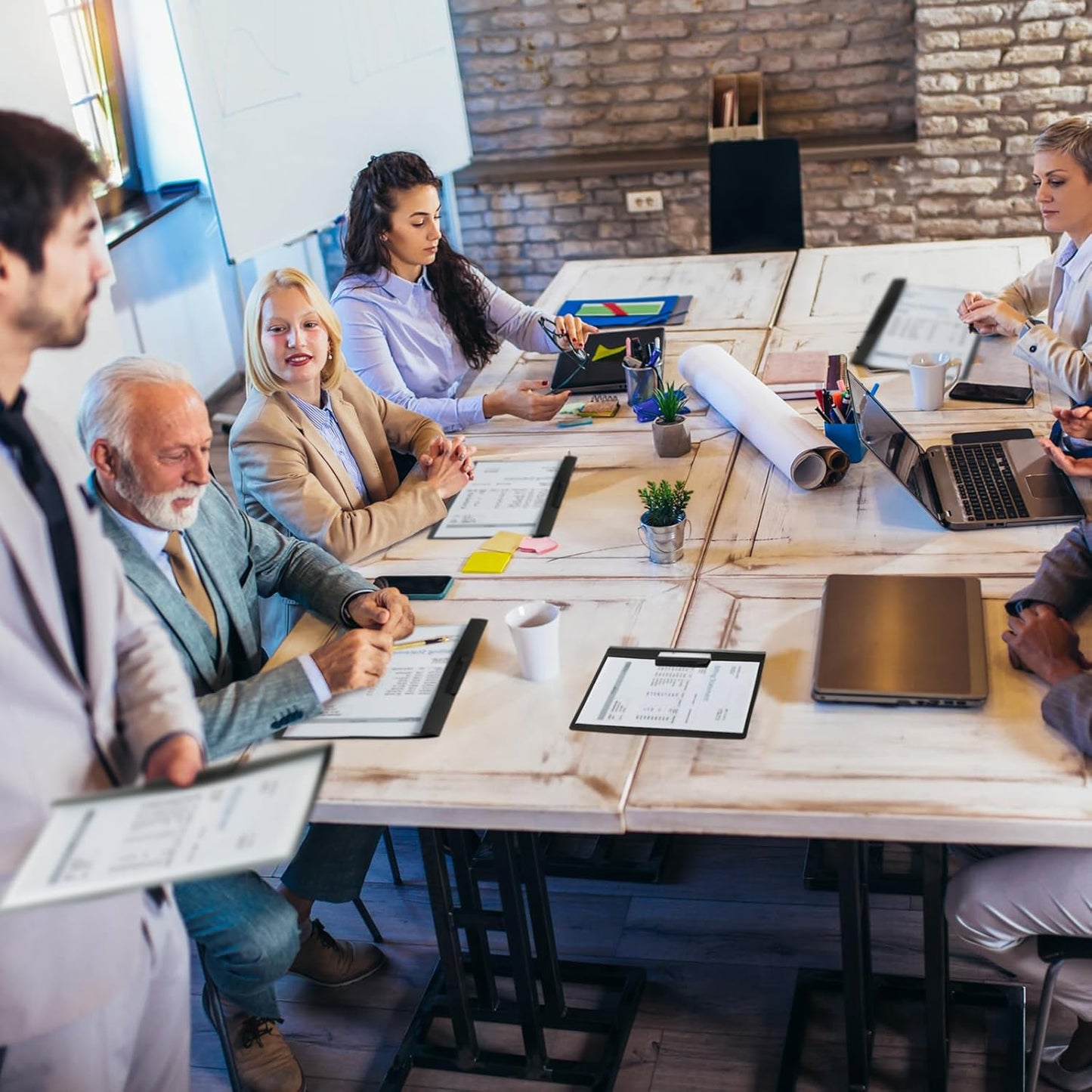 Maitys 50 Pack Clear Report Covers with Clip 11.4 x 9 Inch Presentation Folders Transparent Front Portfolio Folders for Letter Size(Black)