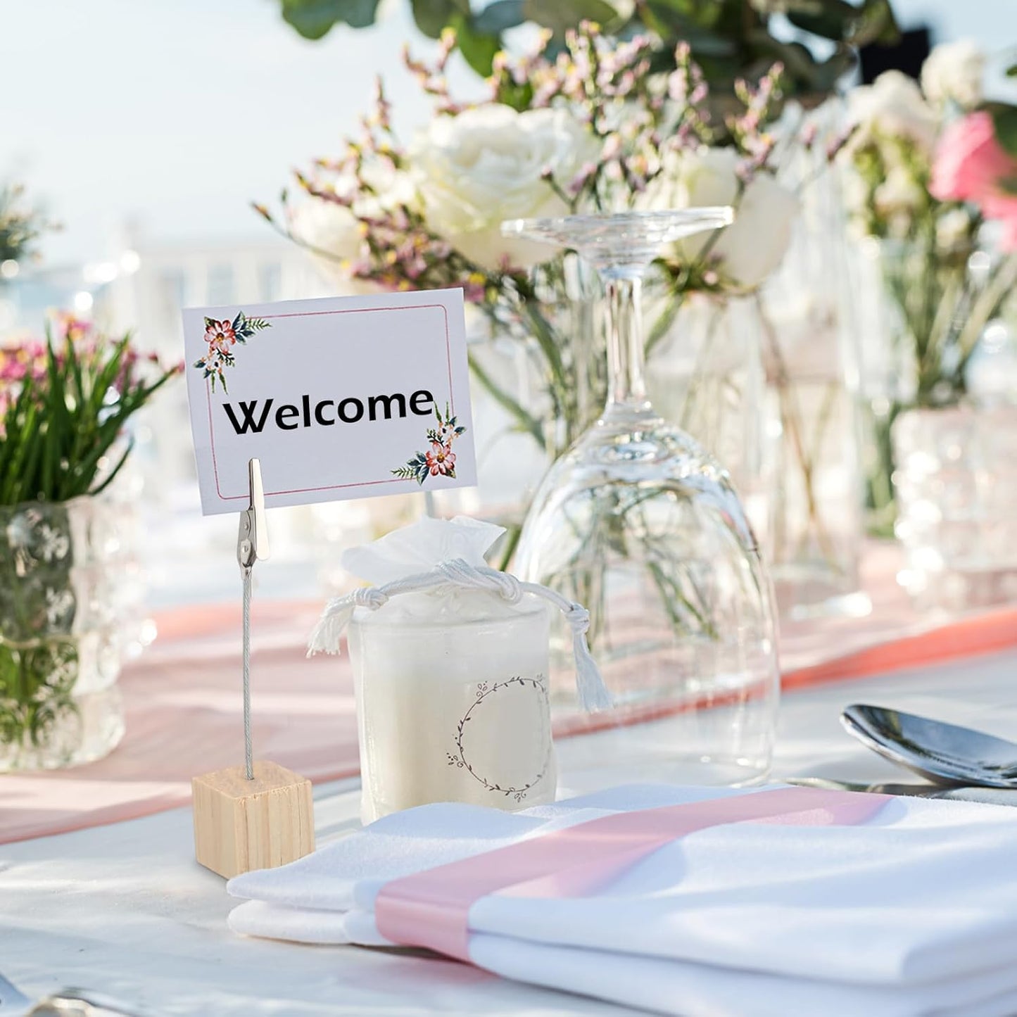 20 Pcs Cube Base Memo Clip Holder with Alligator Clip Wood Table Number Holder Cube Base Place Card Stand Mini Photo Menu Stand for Displaying Number Card (Light Wood Color)