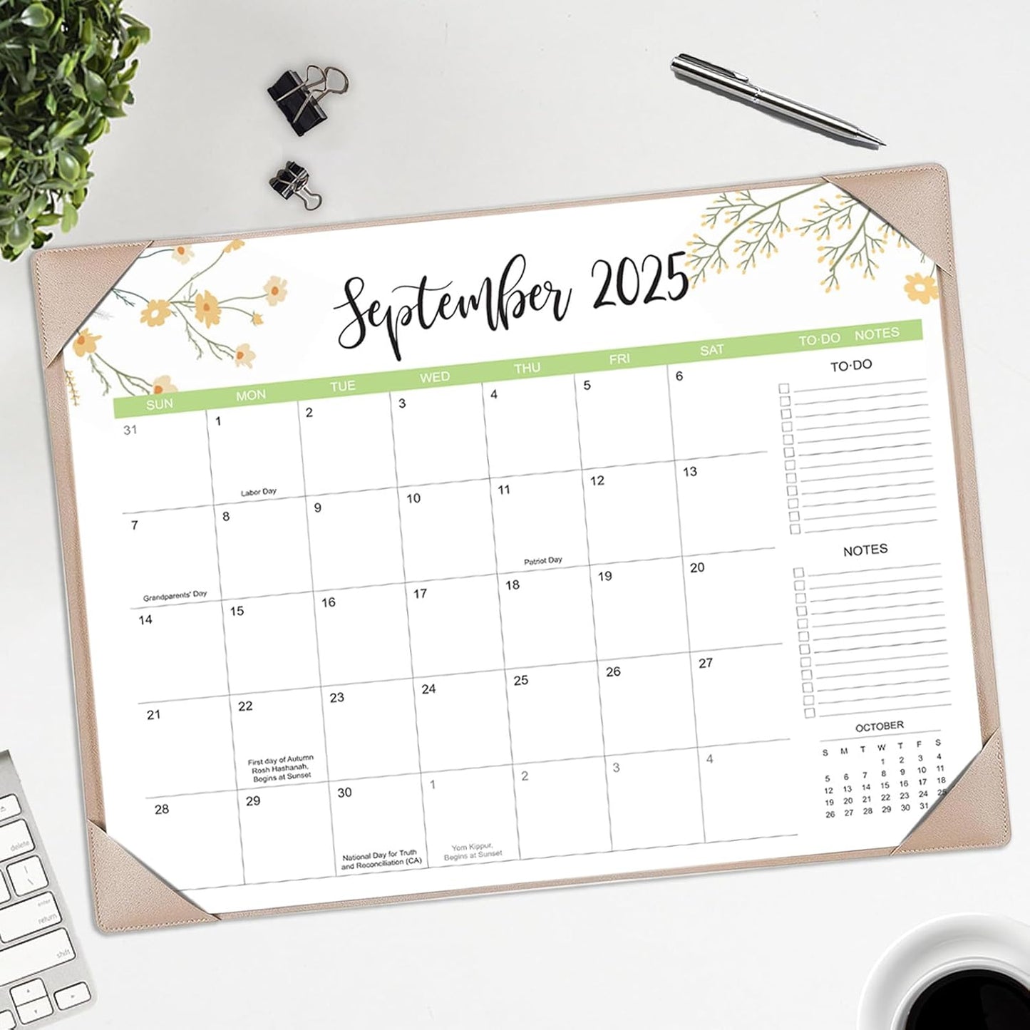 Desk Calendar 2025-2026 with Desk Mat – 22" x 17" Large Desk Pad Calendar Runs From Sep 2025 to Dec 2026, Floral Design Desktop Calendar with To Do List, Personal Desk Calendar Planner for Home, Office