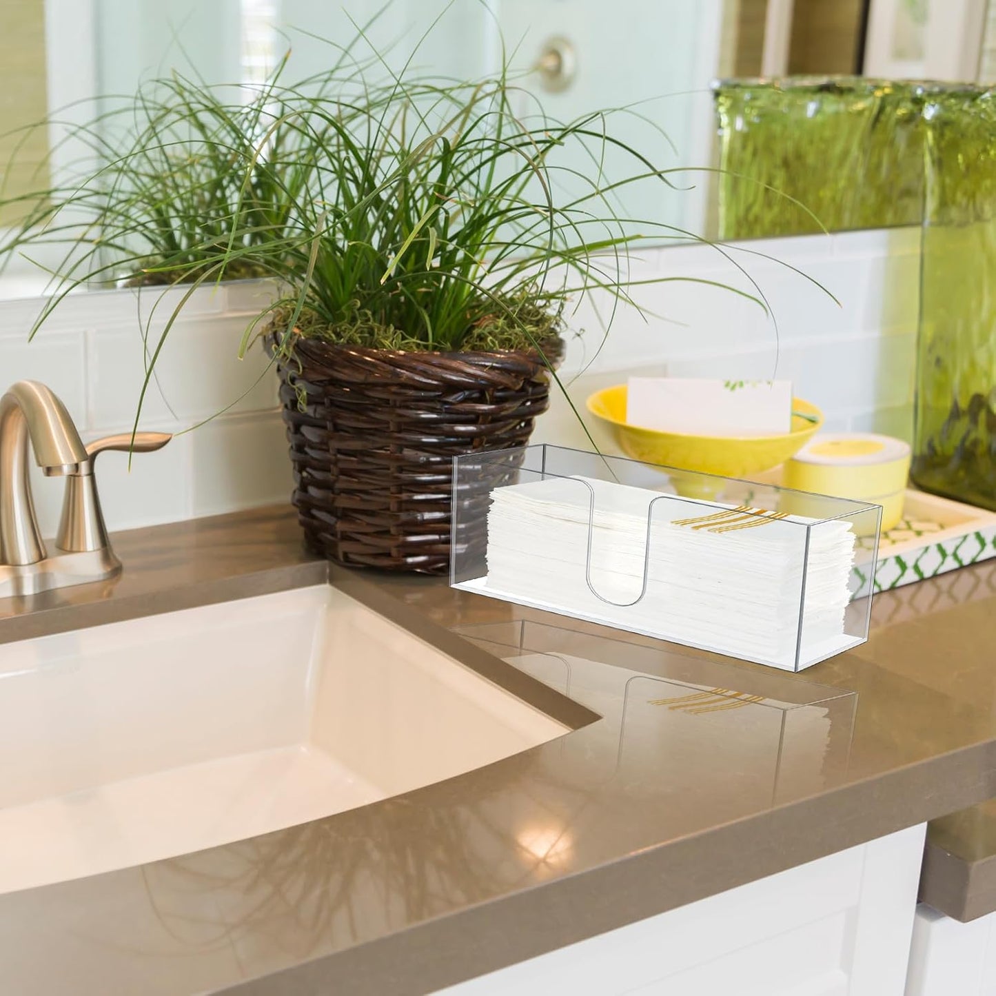 Mumufy 2 Pcs Paper Napkins Holder Fold Paper Towel Dispenser Height 2.75 Inch Acrylic Multifold Towel Dispenser for Guest Z Fold Disposable Countertop Holder Small Size(Clear)