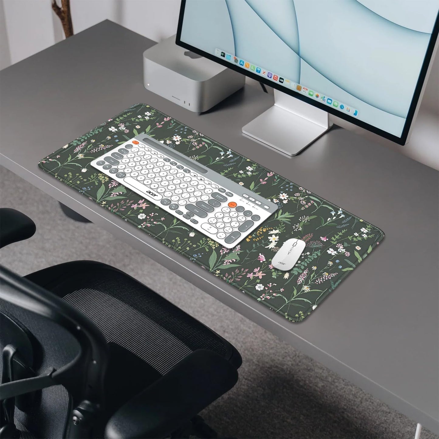 Green Plant Floral Mouse Pad,Large Flowers Mousepad Desk Pad with Stitched Edges,Non-Slip Waterproof Rubber Base Mouse Mat for Office Computer Keyboard Laptop Home(27.5x11.8 in)