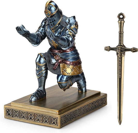 King's Guard Knight Pen Holder Pen Stand Desk Organizers and Accessories Resin Pencil Holder as Gift for Office and Home (Blue)