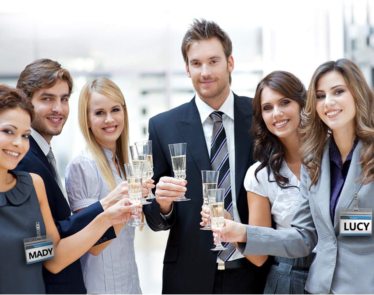 Clear Plastic Horizontal Name Tag Holder and Metal Badge Clip with Vinyl Straps Waterproof PVC ID Card Holders (100 Pack, Horizontal Large 3x4)