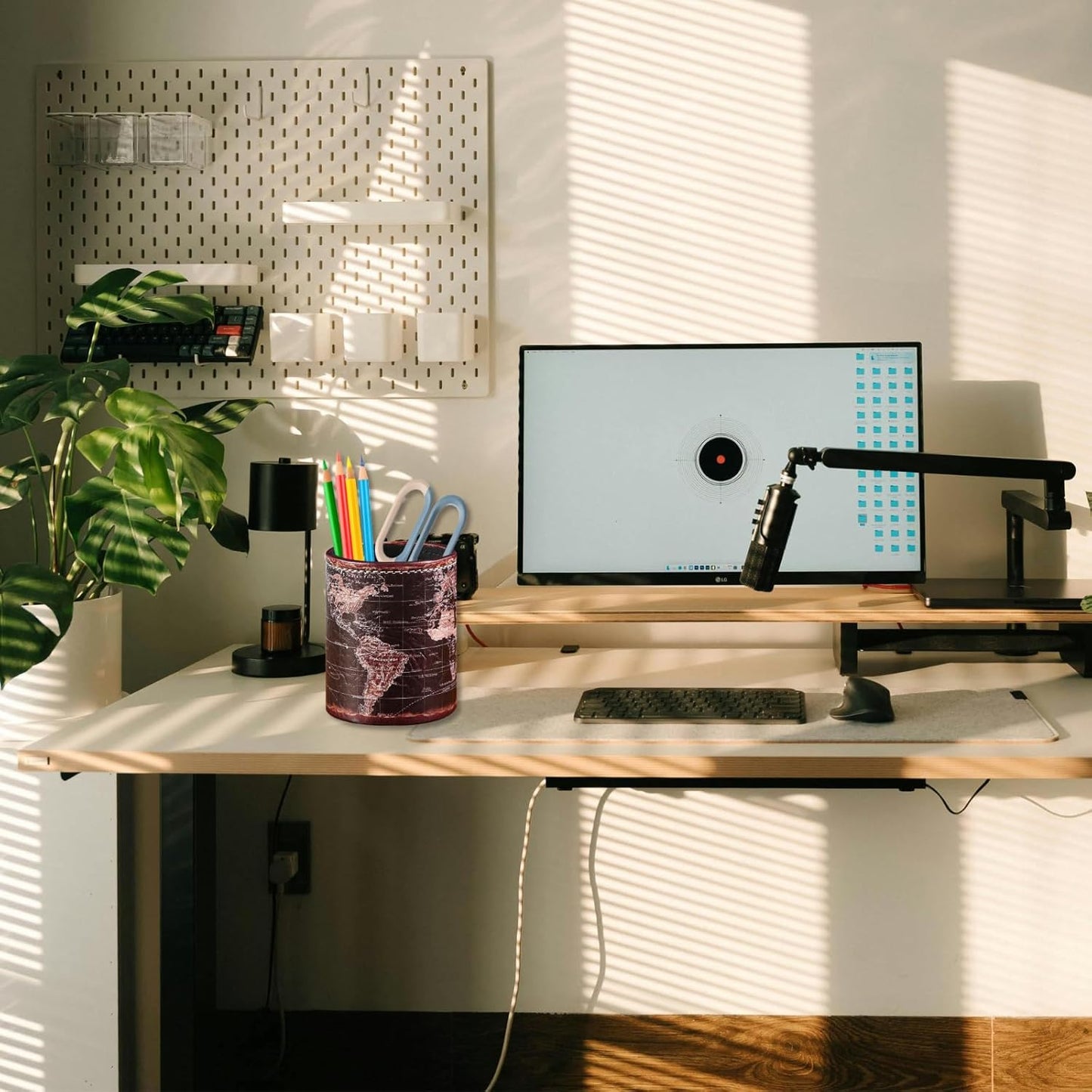 Black World Map Pencil Holder for Desk, PU leather Pencil Cup, Globe Pen Holder for Desk Office Supply Organizer PH46