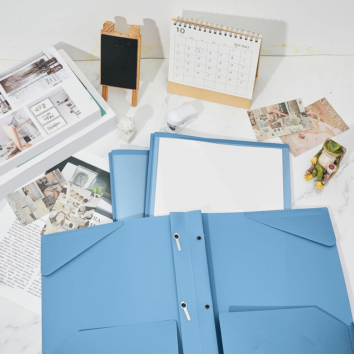 Henoyso 18 Pcs Plastic Folder with Clear Front Pocket and 3 Prong Plastic Folders with Card Slot Pocket Folders with Prongs for School Office (Haze Blue)