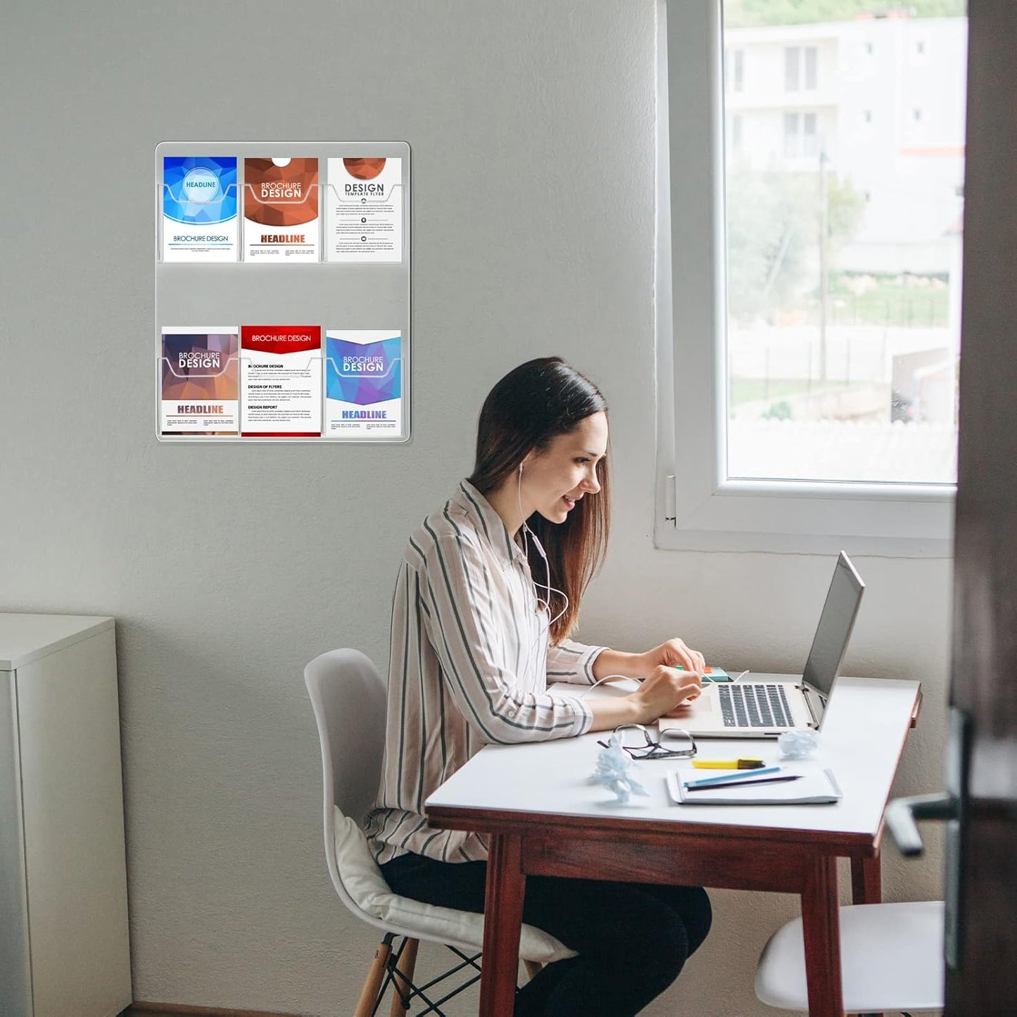 Eersida Acrylic Brochure Pamphlet Holder Brochure Display Stand Business Tri Fold Multi Slot Holder Rack Wall Mount Clear Pocket Space Saver for Flyer Literature Menu Advertise(6 Pockets)