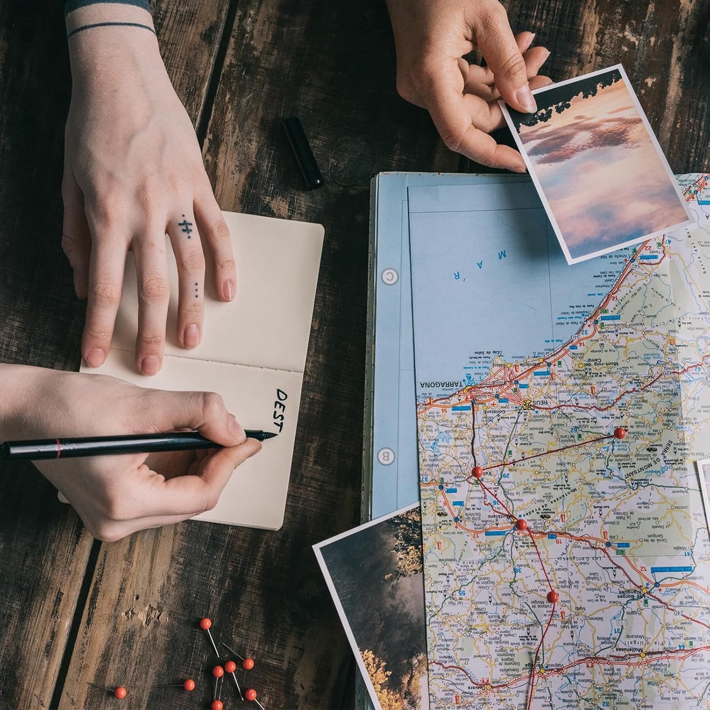 uxcell 400 Pcs Push Pins, Map Thumb Tacks 4mm Round Head Decorative Push Pins for Bulletin Board Home Office Travel Wall DIY Crafts Map Photo, Silver