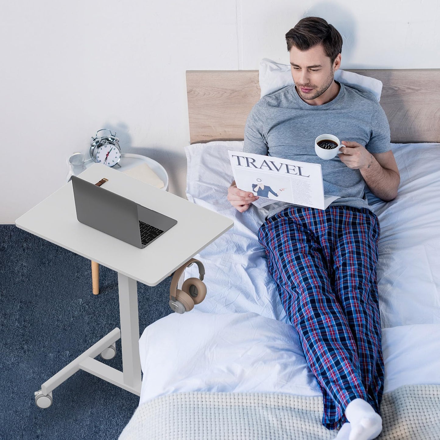 Mobile Small Standing Desk, Gas Spring Adjustable Height Rolling Portable Laptop Desk with Lockable Wheels, Computer Workstation, Rolling Podium (White, 17.8 * 25.5)