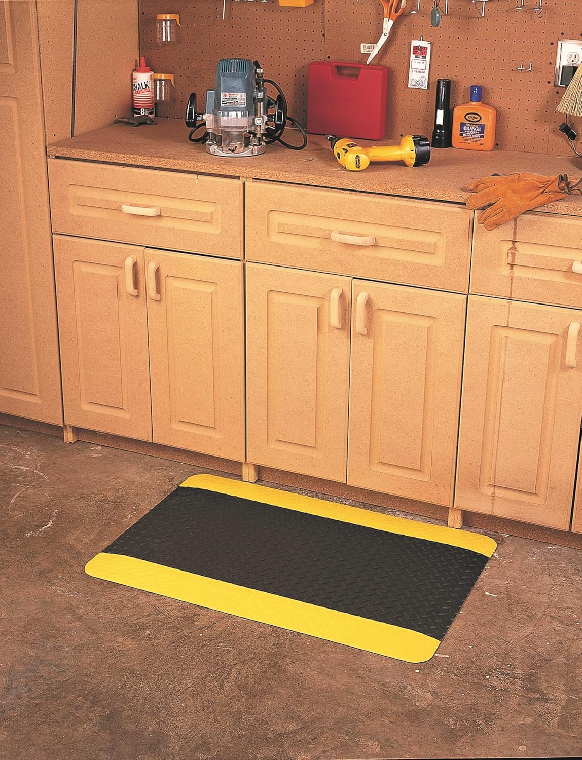 Wearwell 414.1516x2x8BYL Diamond-Plate SpongeCote UltraSoft Mat, 8' Length x 2' Width x 15/16" Thick, Black with Yellow
